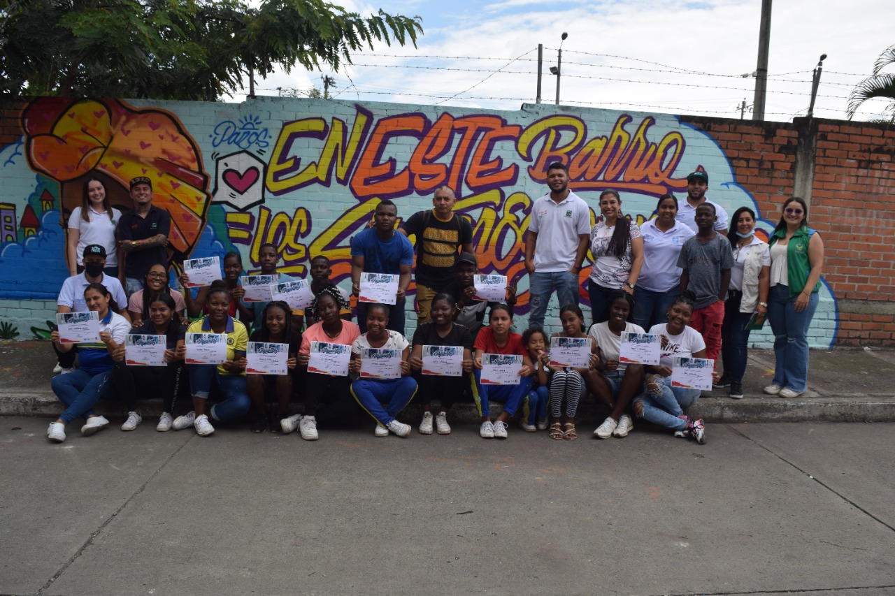 “Repararte” benefició a 35 alumnos de la institución educativa Antonio Lizarazo