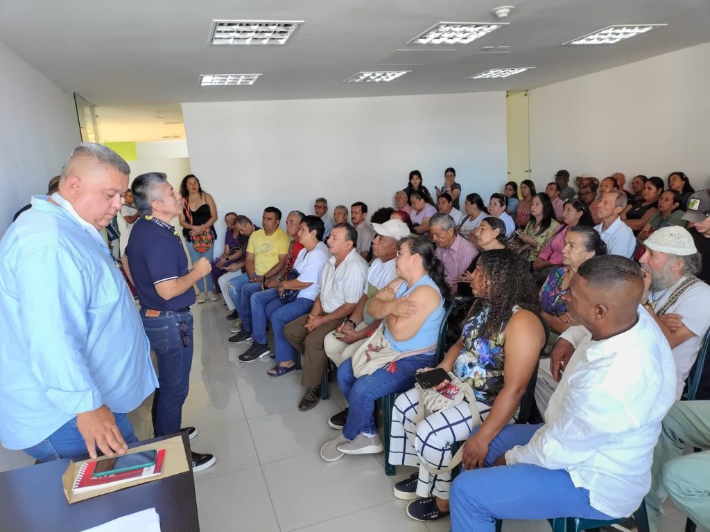 Alcaldía de Palmira anuncia millonaria entrega de maquinaria para el campo