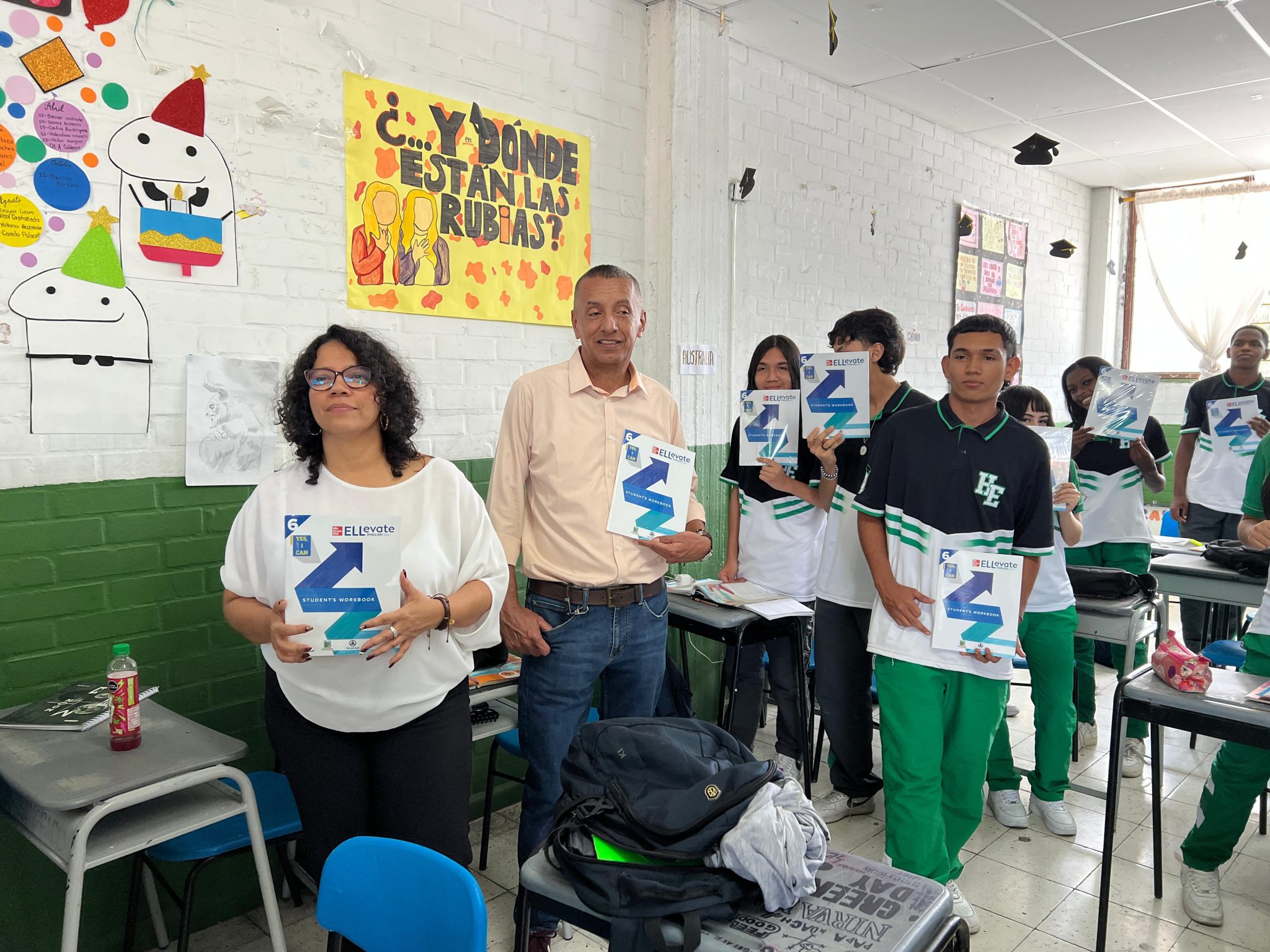 secretario de educacion y docentes de palmira