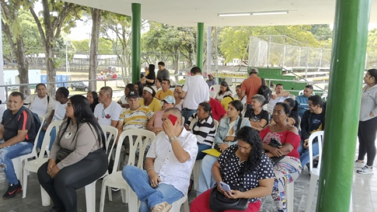 reunión vendedores ambulantes y estacionarios Palmira