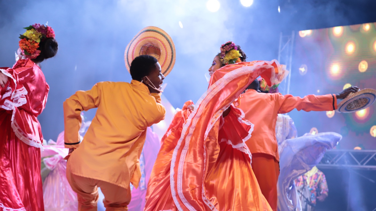 presentacion folclórica