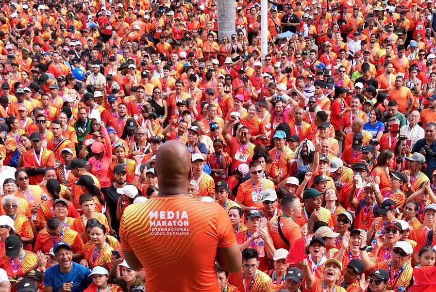 discurso alcalde en Media Maraton