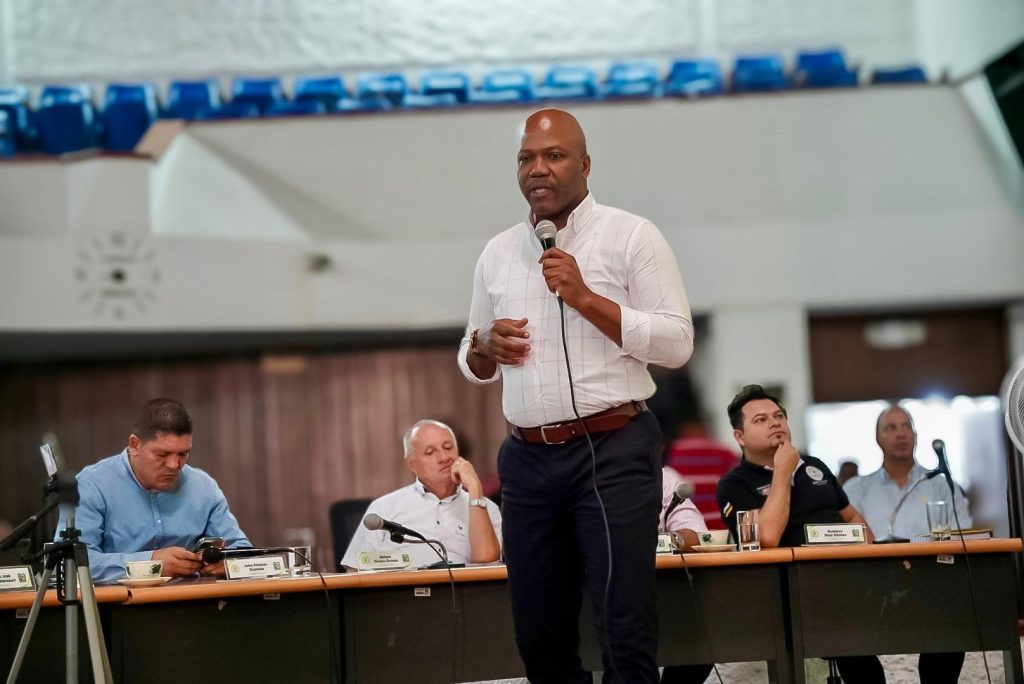 Con aprobación de proyectos, Alcalde Víctor Ramos clausuró sesiones extras del concejo