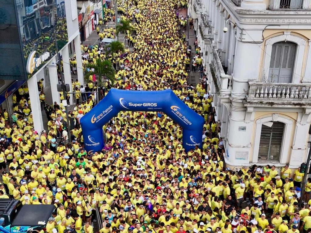 callles con atletas de la media maraton 2024