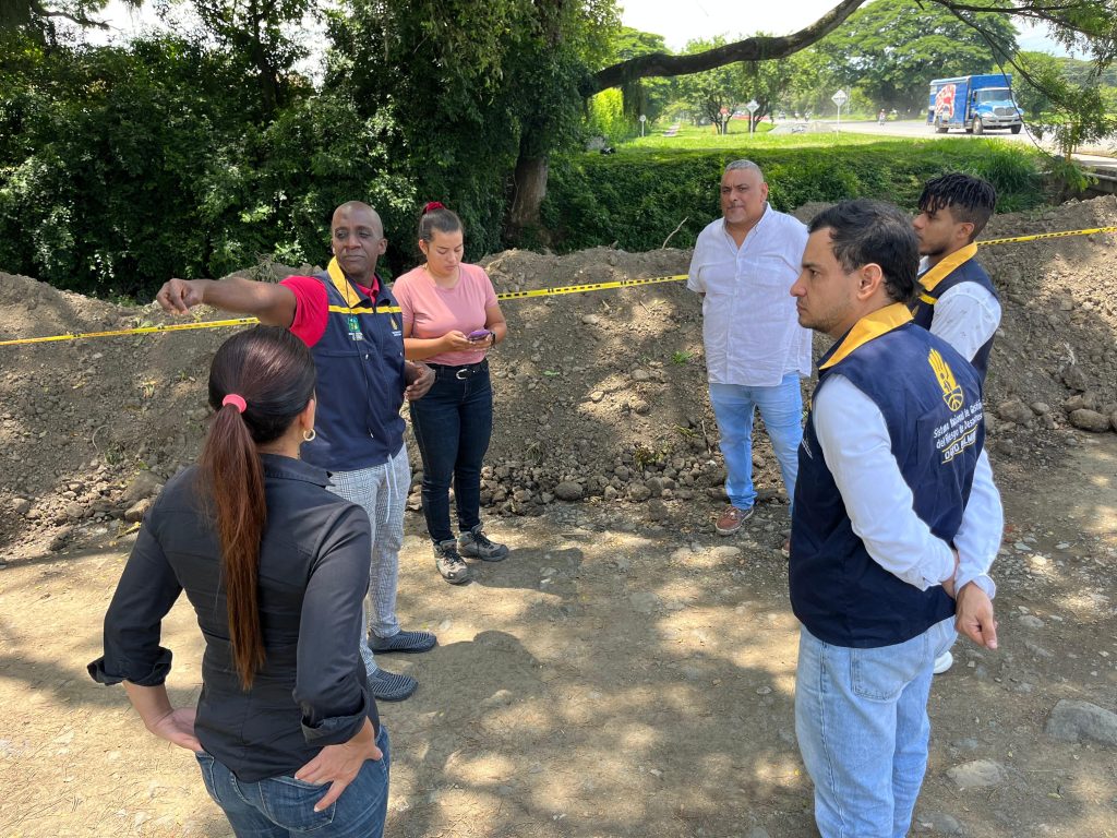 Alcaldía de Palmira adelanta obra de descolmatación en la vereda La Unión, kilómetro 6 de la recta Cali-Palmira para evitar inundaciones