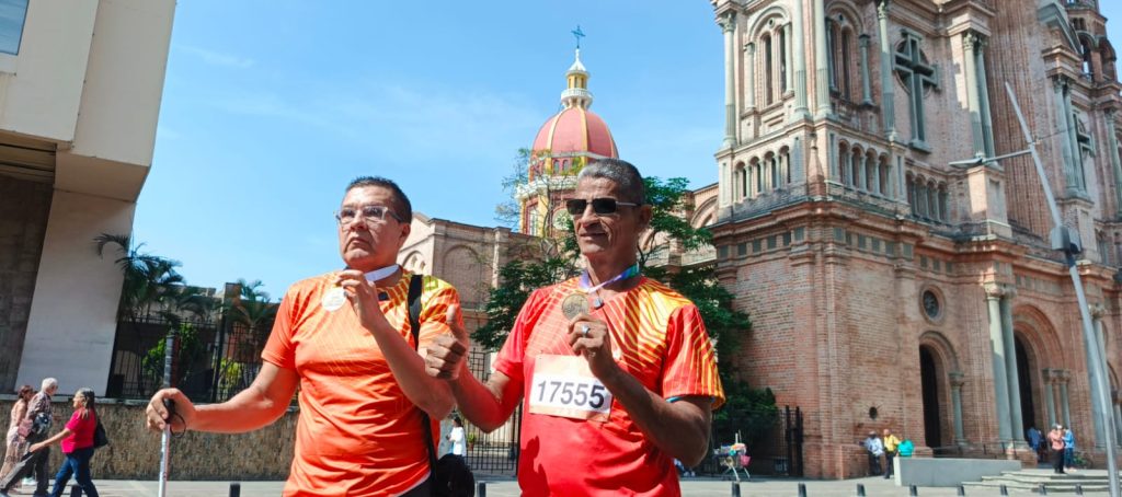 Palmira corre con todos: la carrera que se corrió con el alma, no con los ojos