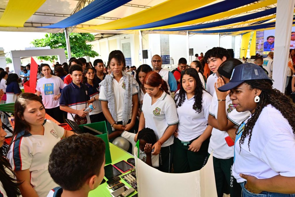 feria bilinguismo Yes I Can