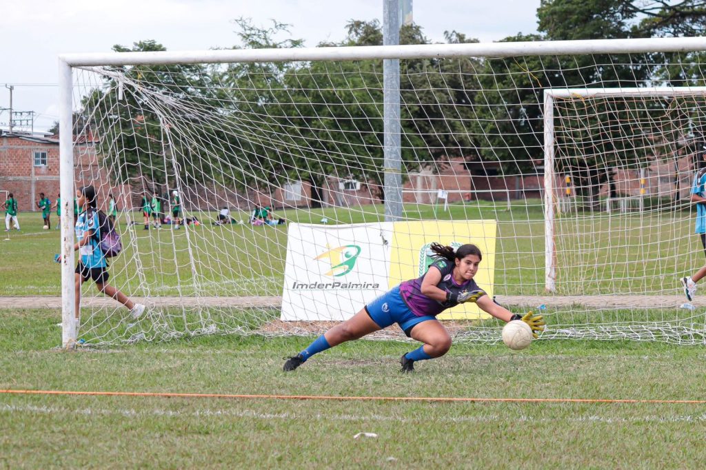arquera en torneo e futbol nacional